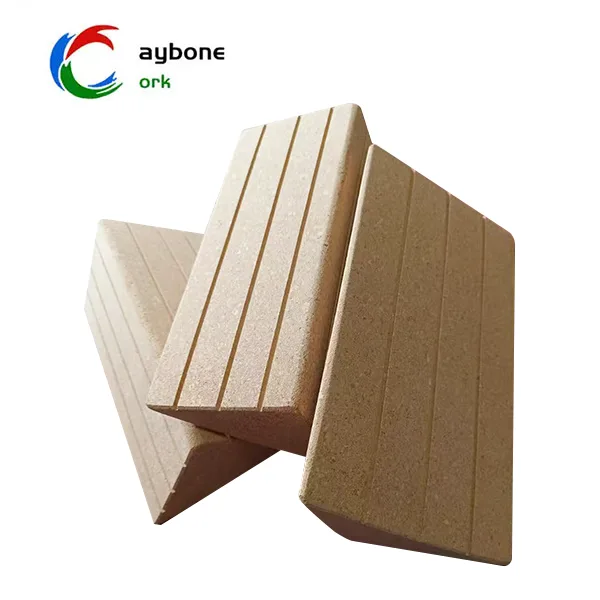 Didelio tankio kamštienos trikampis jogos blokas